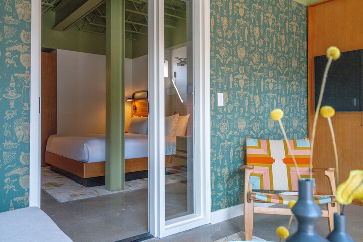 Room 47 of 115