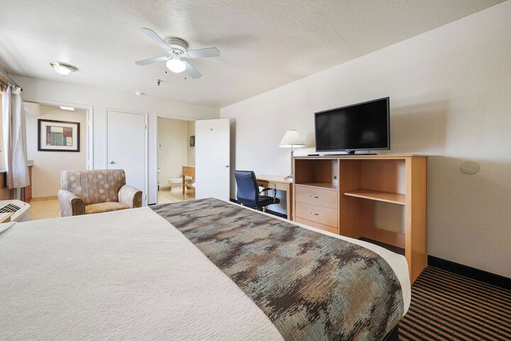 Room 11 of 49