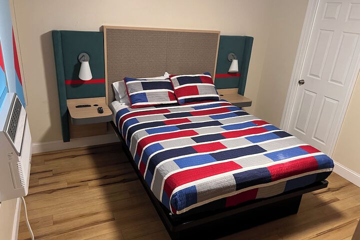 Room 14 of 26