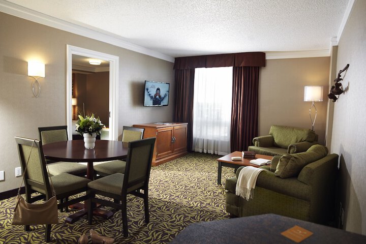 Room 15 of 32
