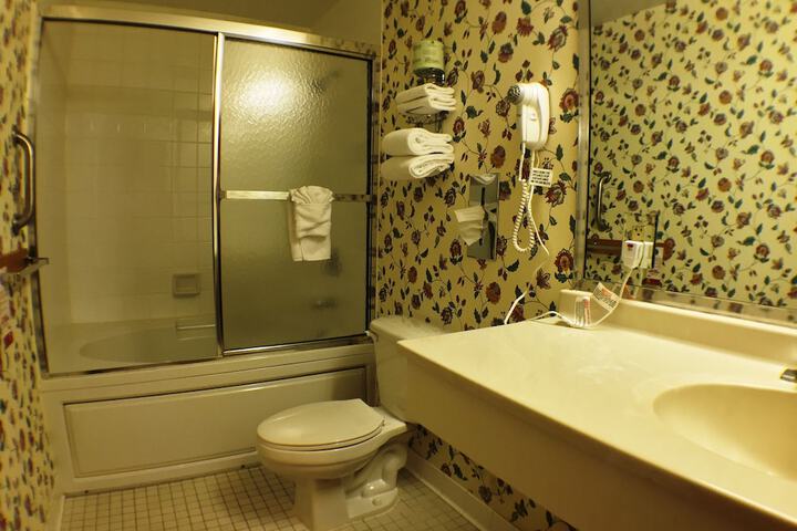 Room 26 of 44