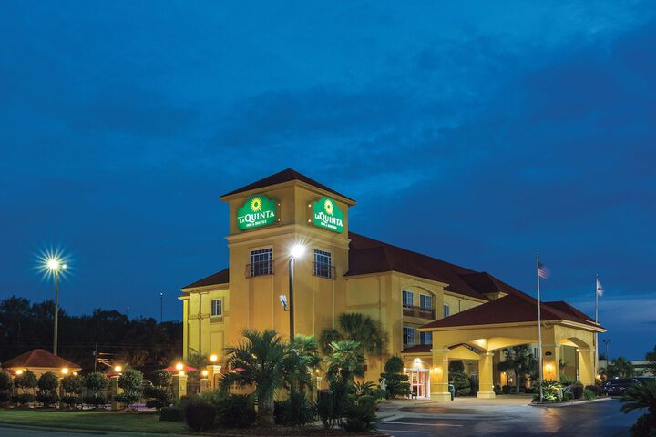 Hotel 4 of 53