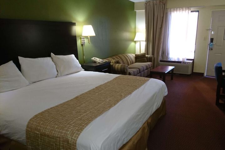 Room 21 of 34
