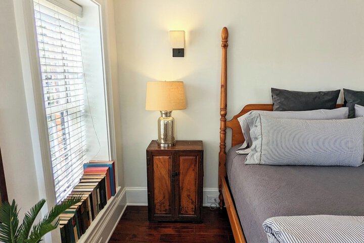Room 16 of 96