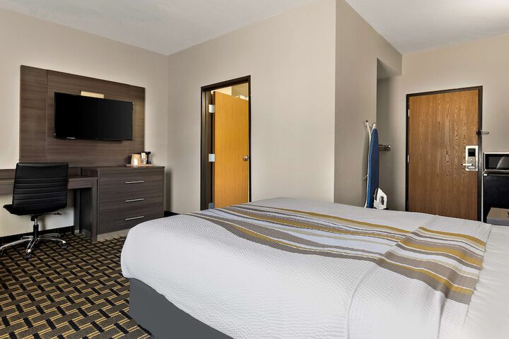 Room 13 of 31
