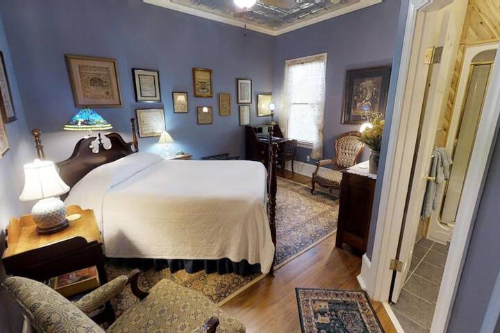 Room 46 of 69