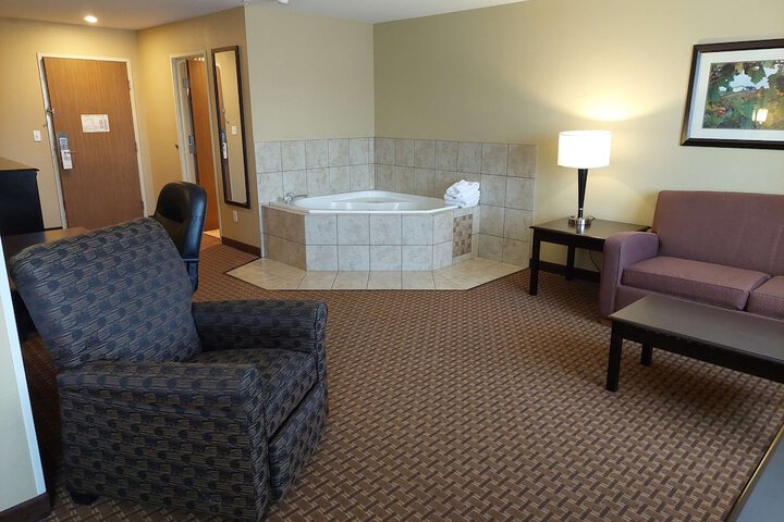 Room 46 of 76