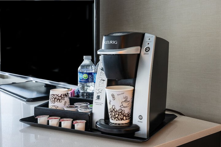 Breakfast/Coffee Service 135 of 196