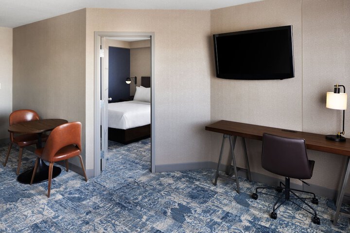 Room 16 of 87