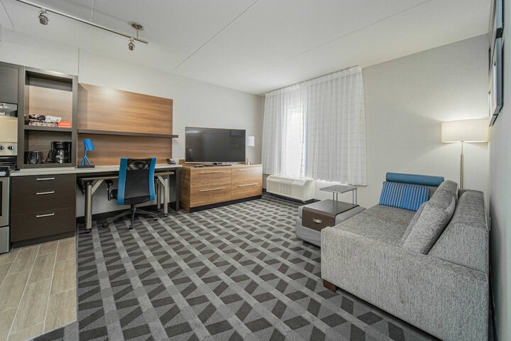 Room 48 of 71
