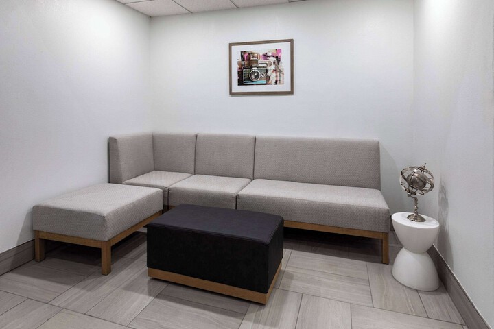 La Quinta Inn & Suites by Wyndham Meridian