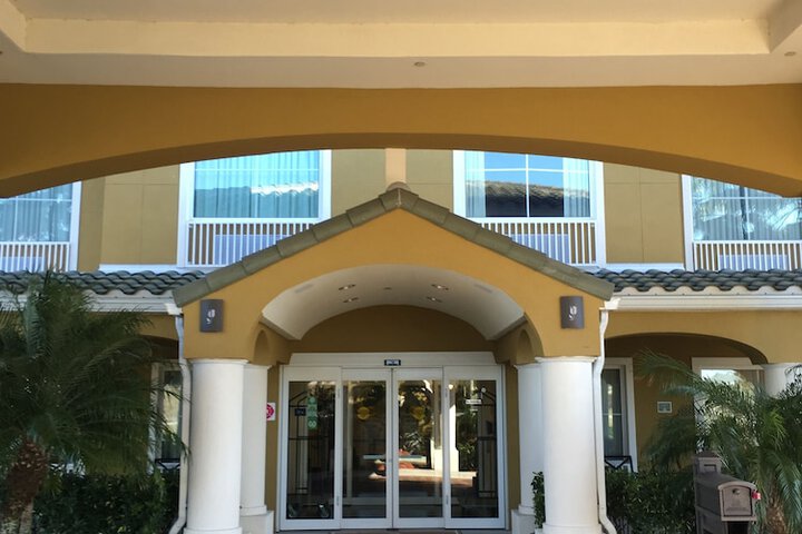 Hotel 2 of 57