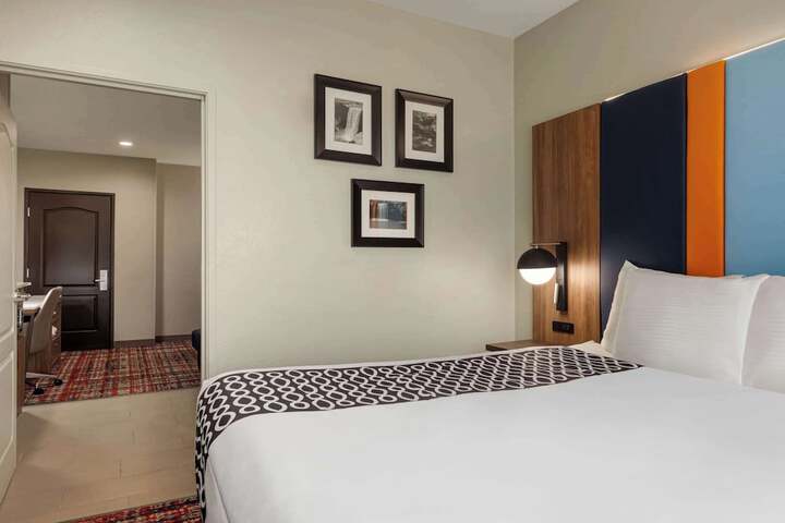 La Quinta Inn & Suites by Wyndham Oxford - Anniston