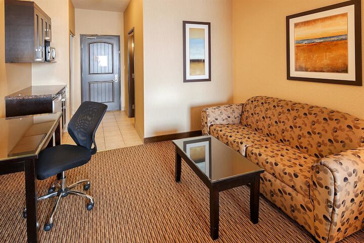 Room 15 of 18