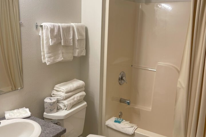 Room 52 of 71