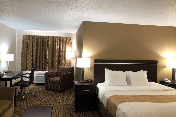 Room 16 of 25