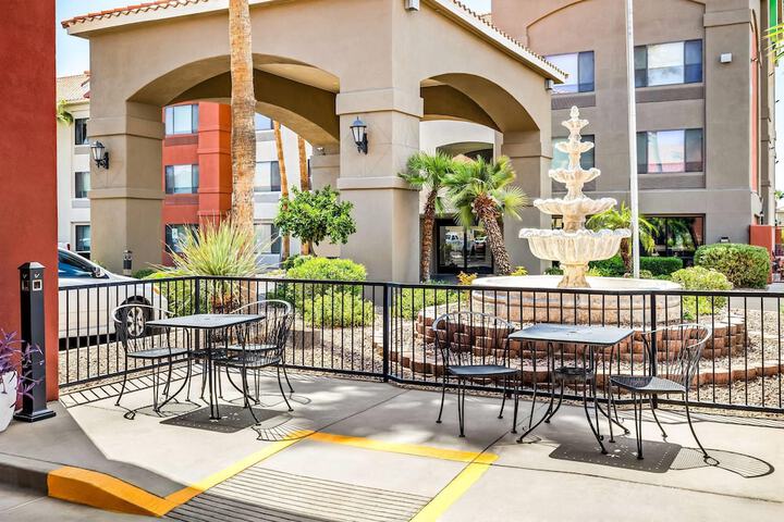 Super 8 by Wyndham Marana / Tucson Area