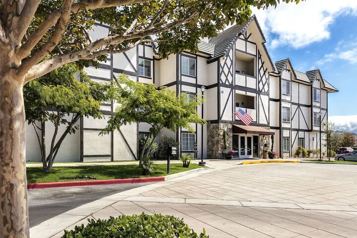 Hotel 7 of 41