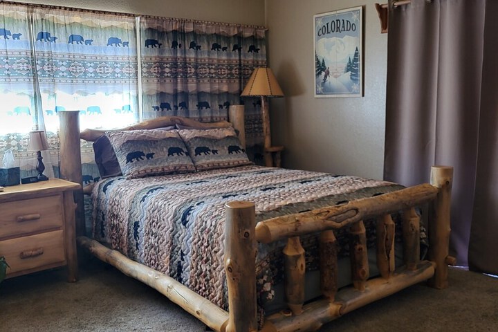 Buffalo Peaks B & B