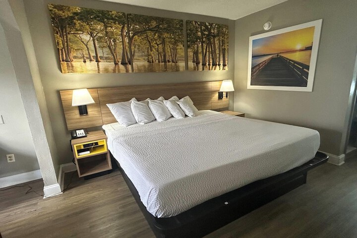 Days Inn by Wyndham Dublin GA