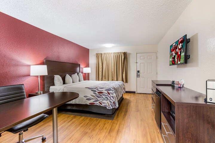 Room 18 of 42
