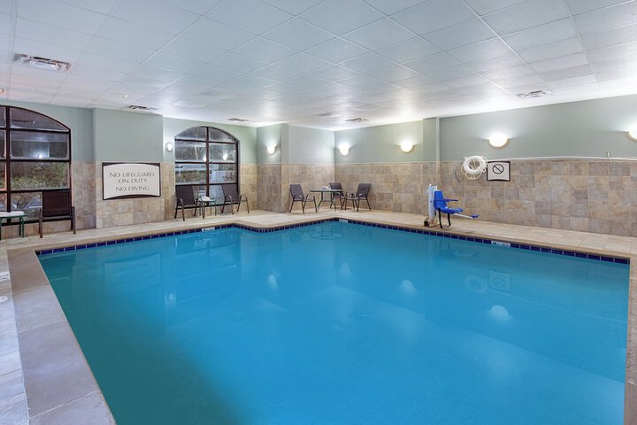 Staybridge Suites Oak Ridge by IHG