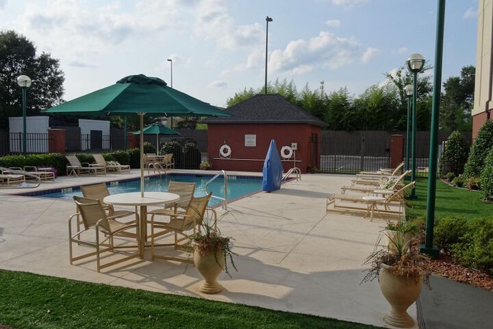 Holiday Inn Express & Suites Tuscaloosa-University by IHG
