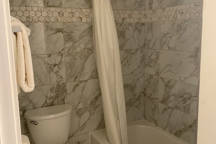 Room 12 of 17