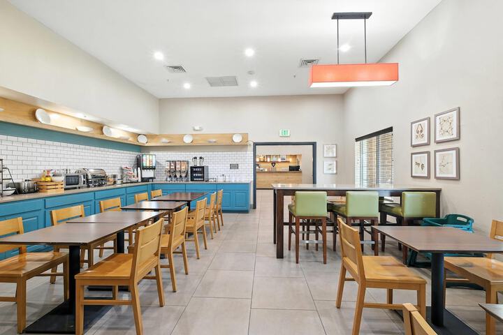 Country Inn & Suites by Radisson Merrillville, IN