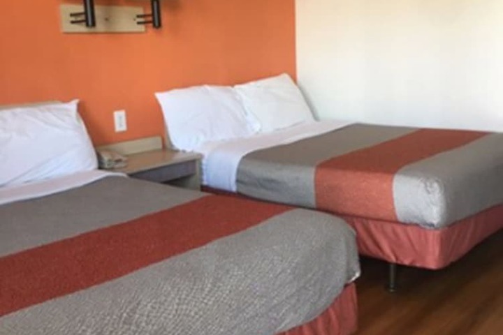 Room 28 of 29
