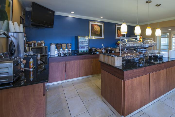 Days Inn by Wyndham Florence Near Civic Center