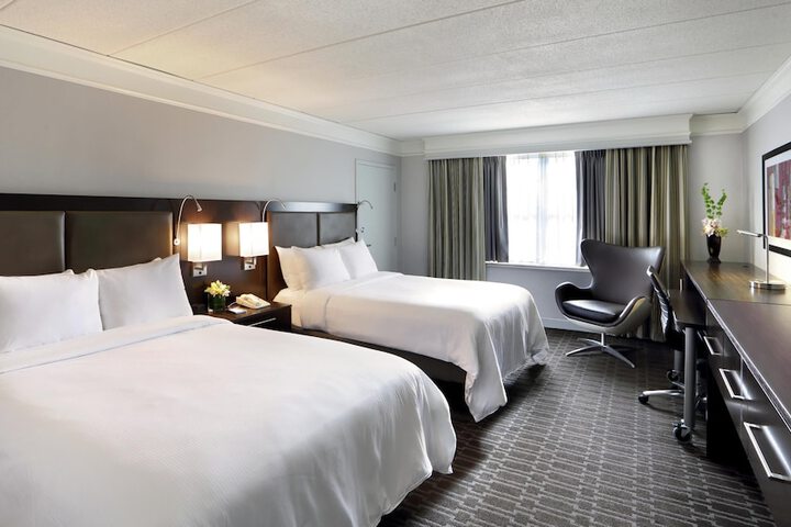 Hilton Mystic