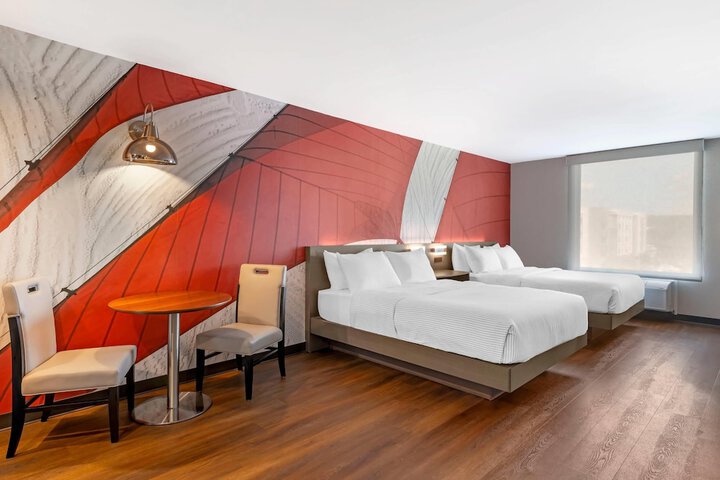 Cambria Hotel & Suites Plymouth