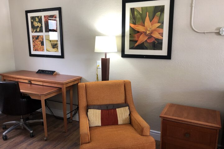 Room 16 of 29