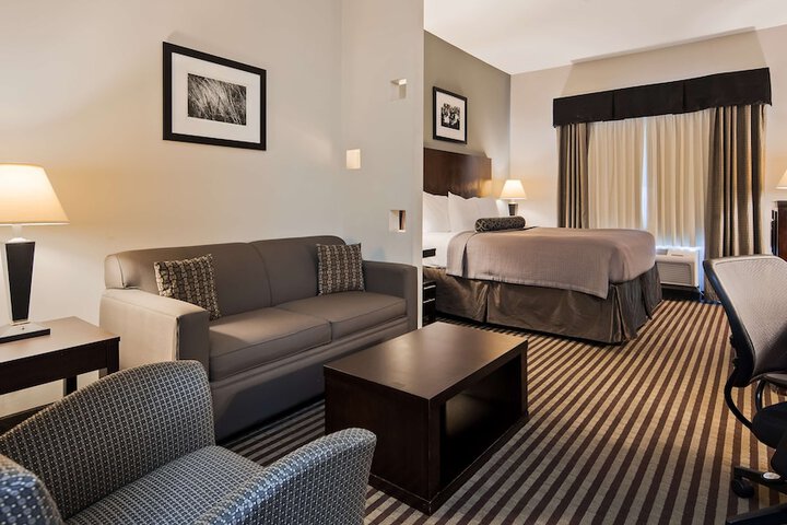 Room 14 of 34