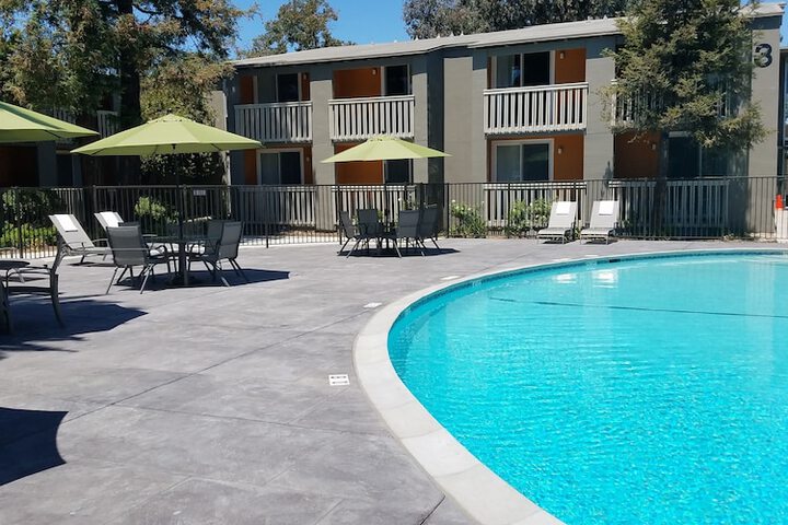Pool 6 of 22
