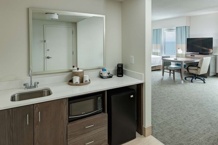 Hampton Inn & Suites Carolina Beach Oceanfront