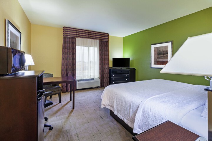 Hampton Inn & Suites Tulsa North / Owasso