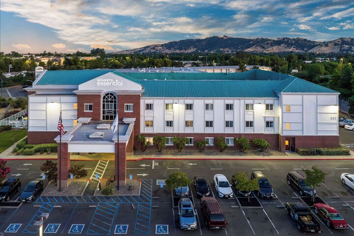 Sonesta Essential Vacaville - Napa Valley