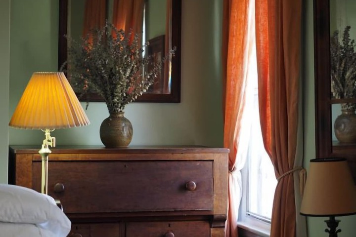 Room 206 of 238