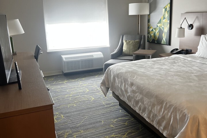 Room 6 of 53