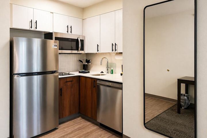 Staybridge Suites Middleton Madison-West by IHG