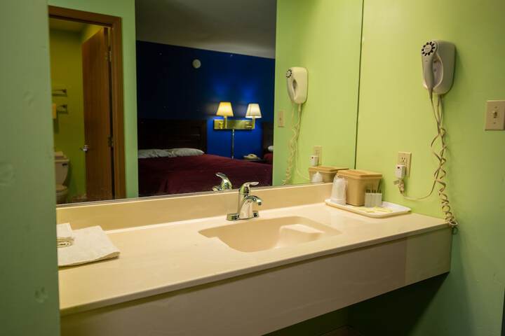 Room 14 of 24