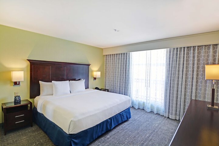 Room 15 of 38