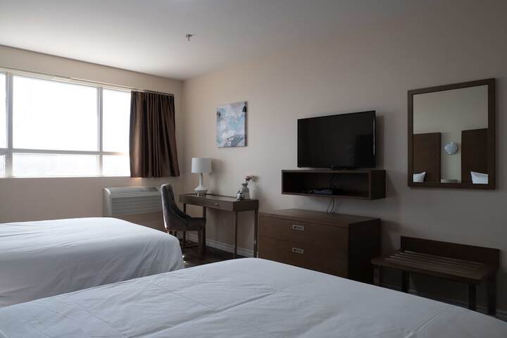 Room 9 of 16
