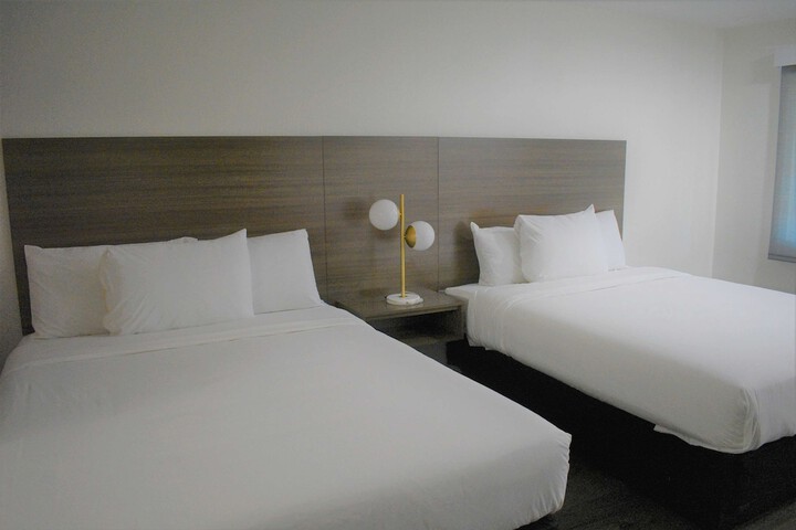Room 14 of 25