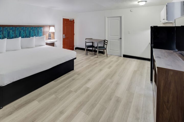 Room 19 of 52