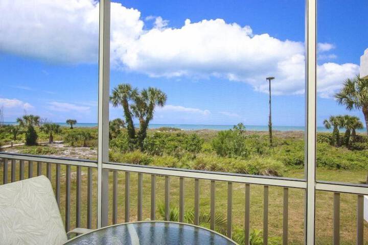 South Seas Beach Villa 2001