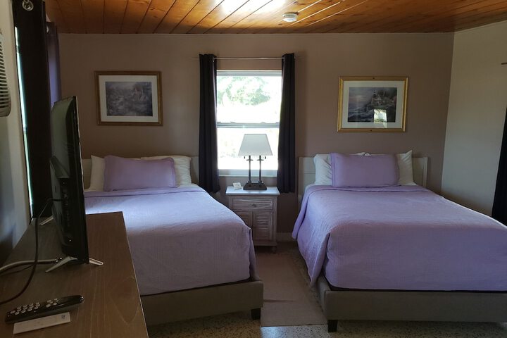 Room 18 of 48