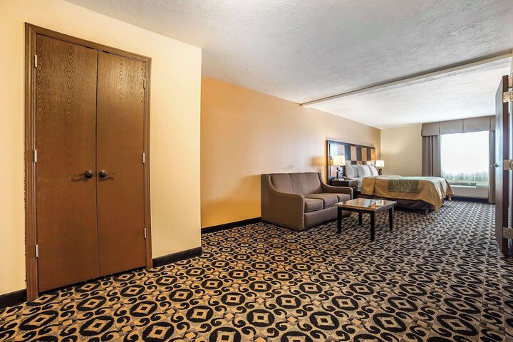 Room 18 of 49